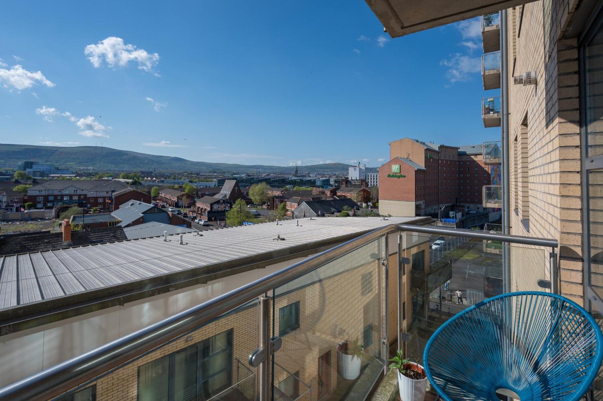 Central Belfast Apartments, Victoria Place Exterior photo